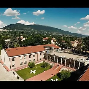Hotel Th - Casa Leonori, Asyż